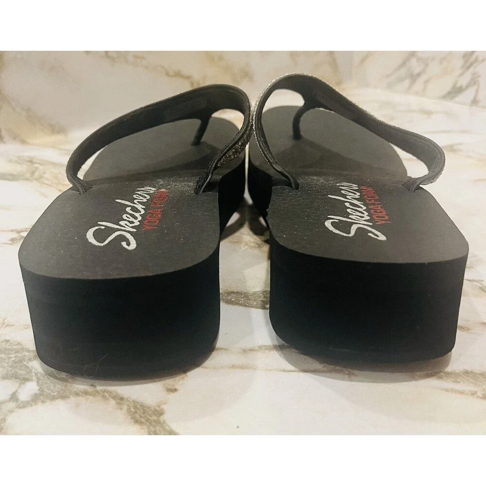 Skechers Yoga Foam Rhinestone Bling Flip Flops Women’s Size 8 Black Silver